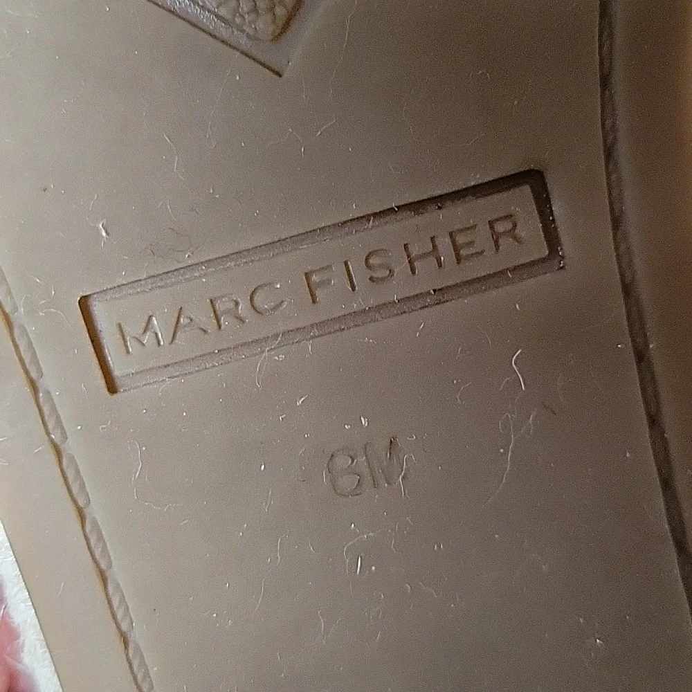 Marc Fisher Graze, gold, closed toe, ankle strap, espadrille, size 8M
